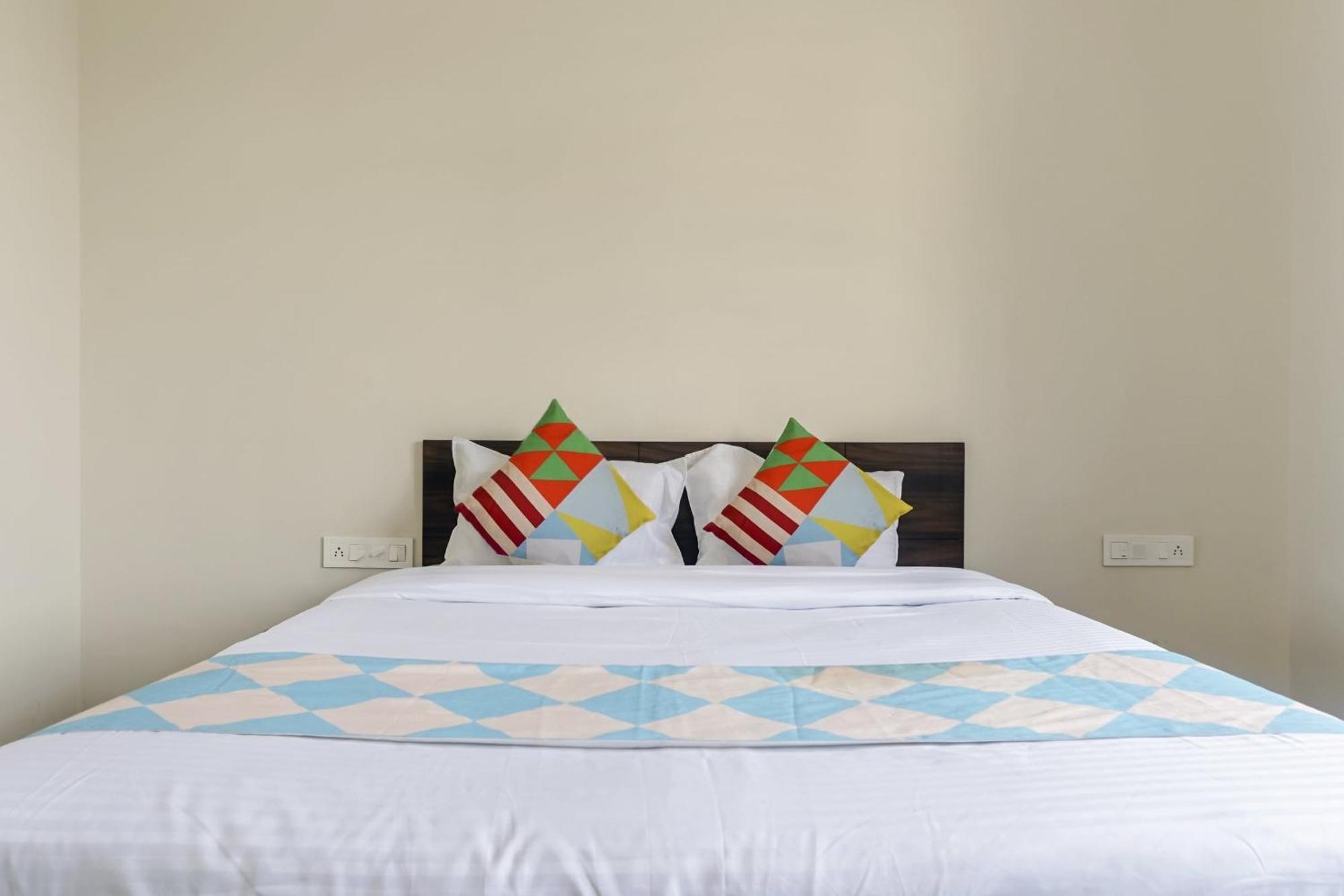 Hotel O Home Elegant Prime Ville Chinchvad Экстерьер фото
