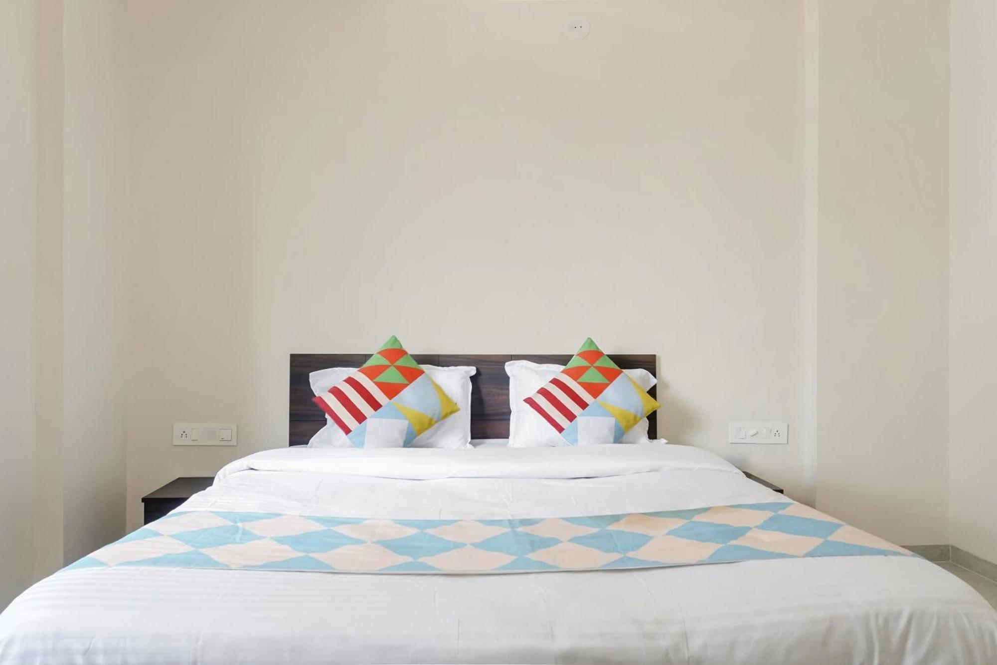 Hotel O Home Elegant Prime Ville Chinchvad Экстерьер фото