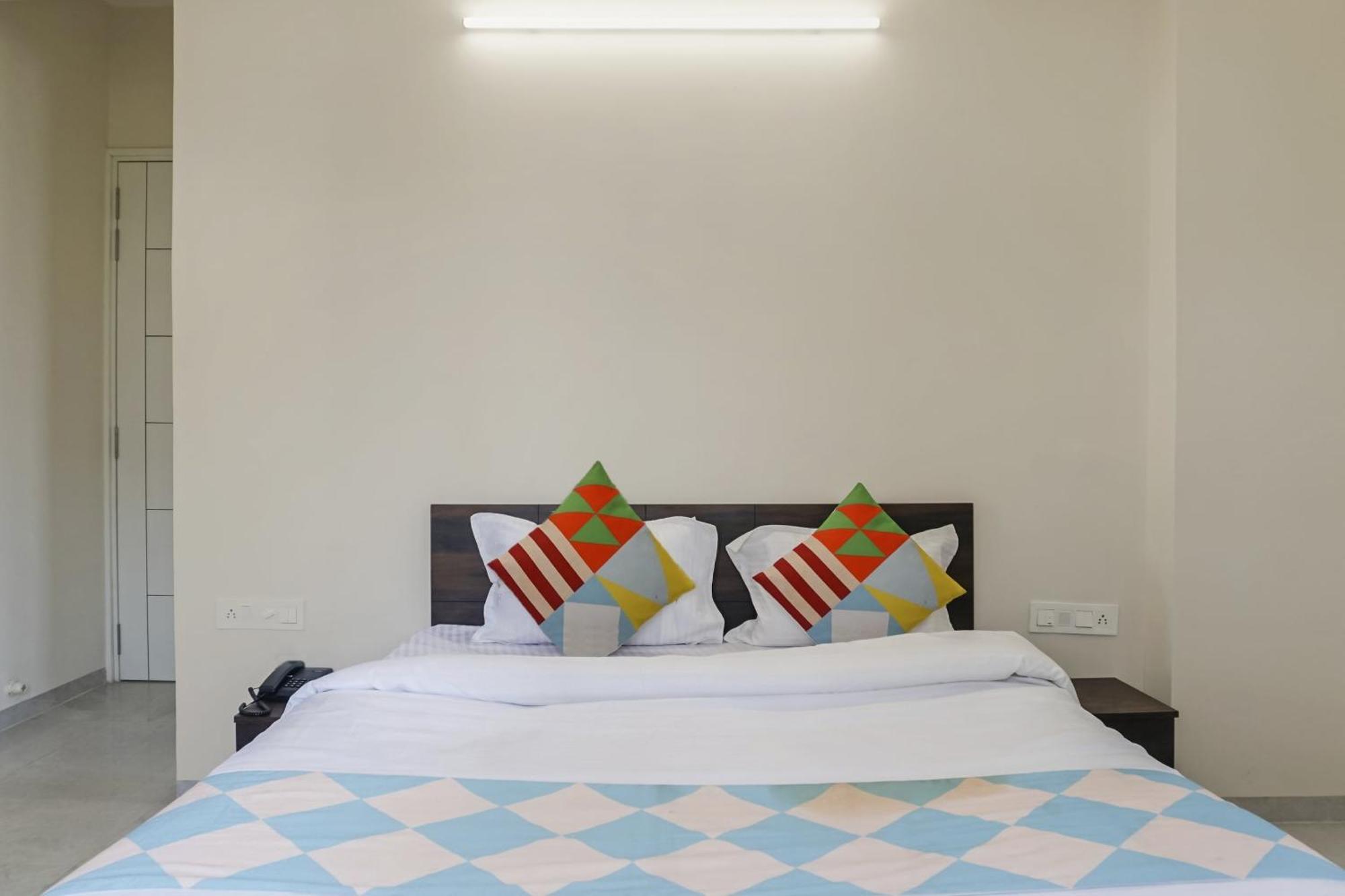 Hotel O Home Elegant Prime Ville Chinchvad Экстерьер фото
